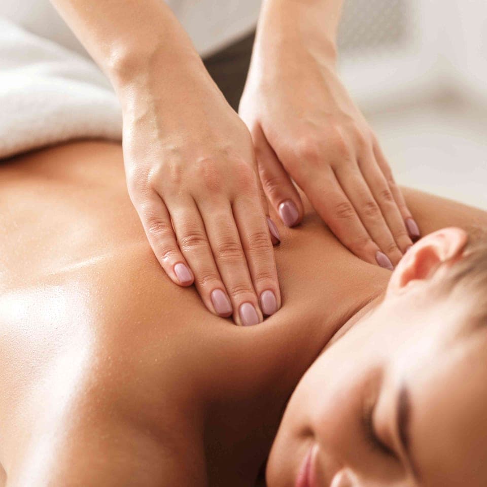 Swedish Massage Light-to-Moderate Pressure (1 Hour) 1