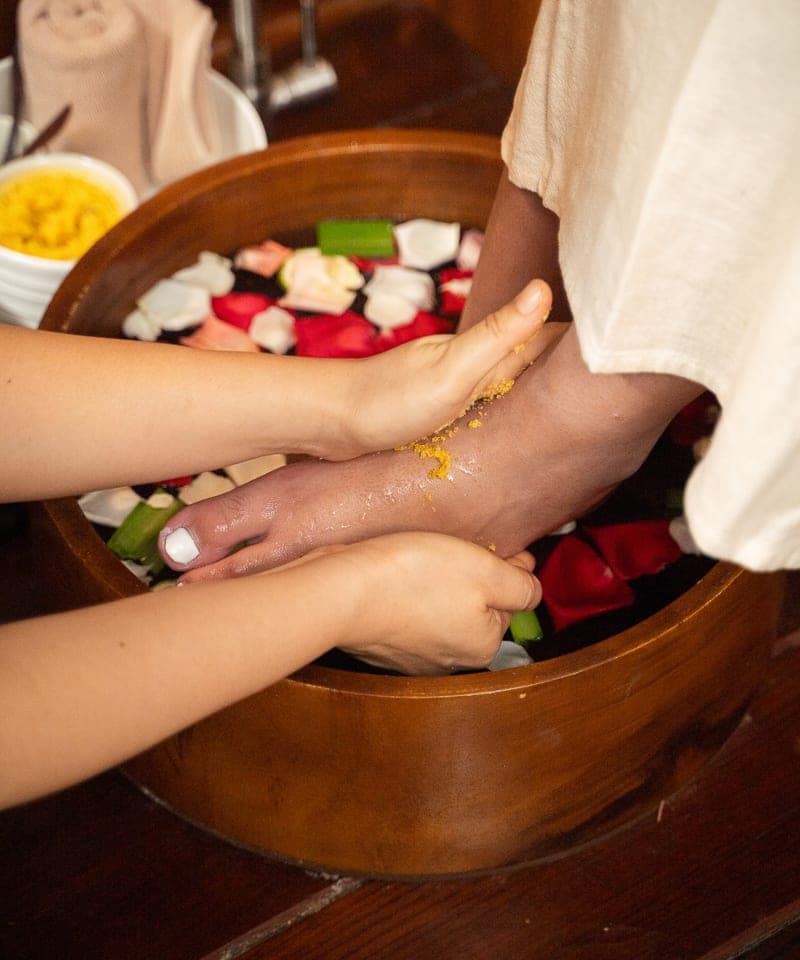 Foot Scrub and Foot Massage 1