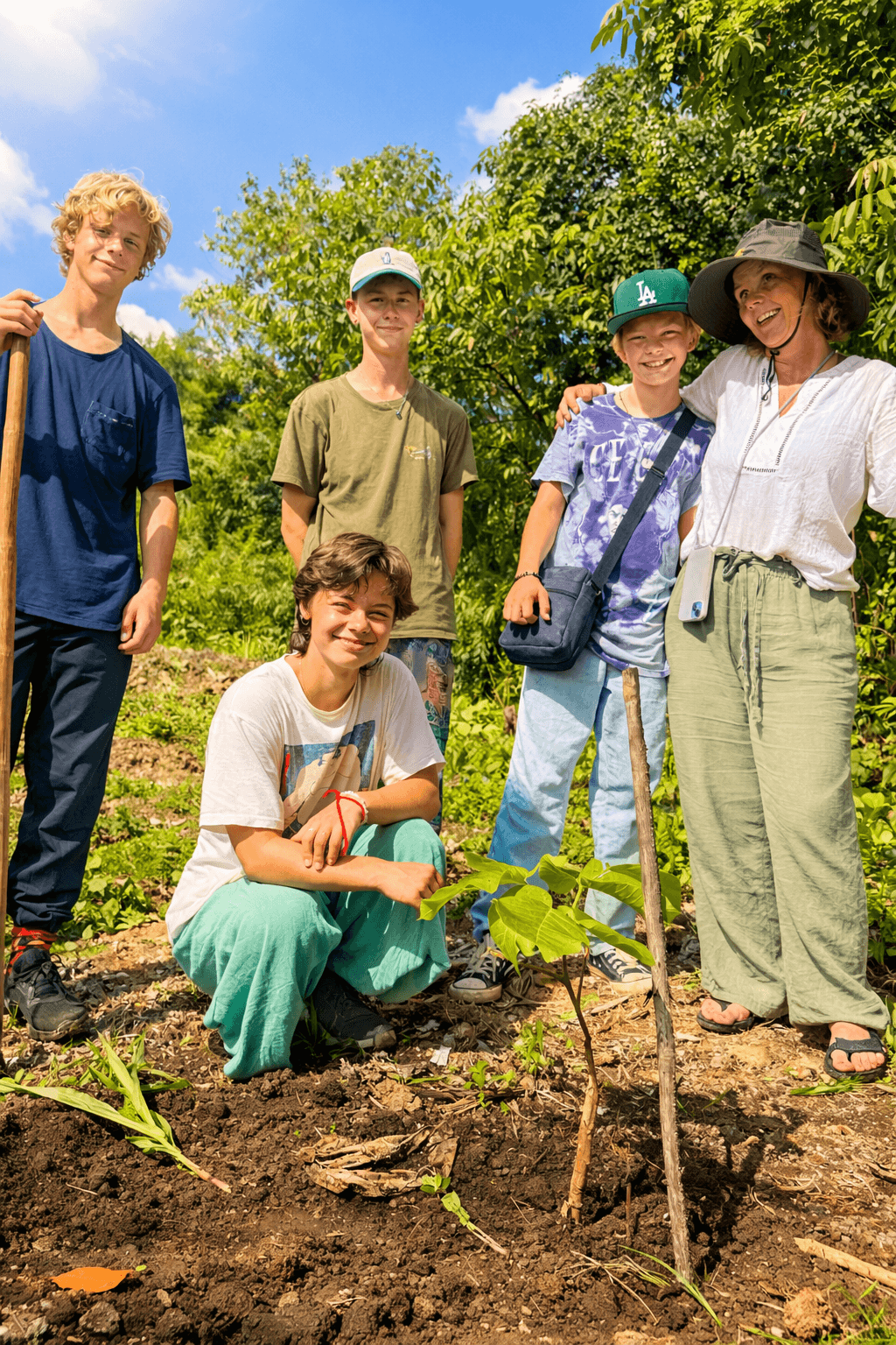 茵他侬山生态徒步植树 + 克伦族村落及咖啡之旅(清迈)——私人一日游