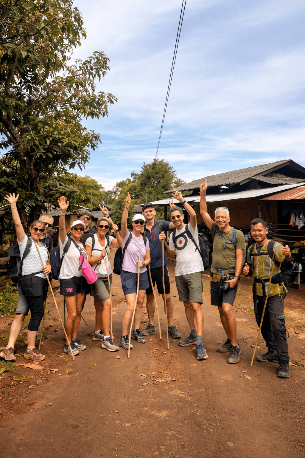 茵他侬山2天1夜生态徒步登顶之旅:卡伦族民宿+植树+皇家佛塔:私人团体游