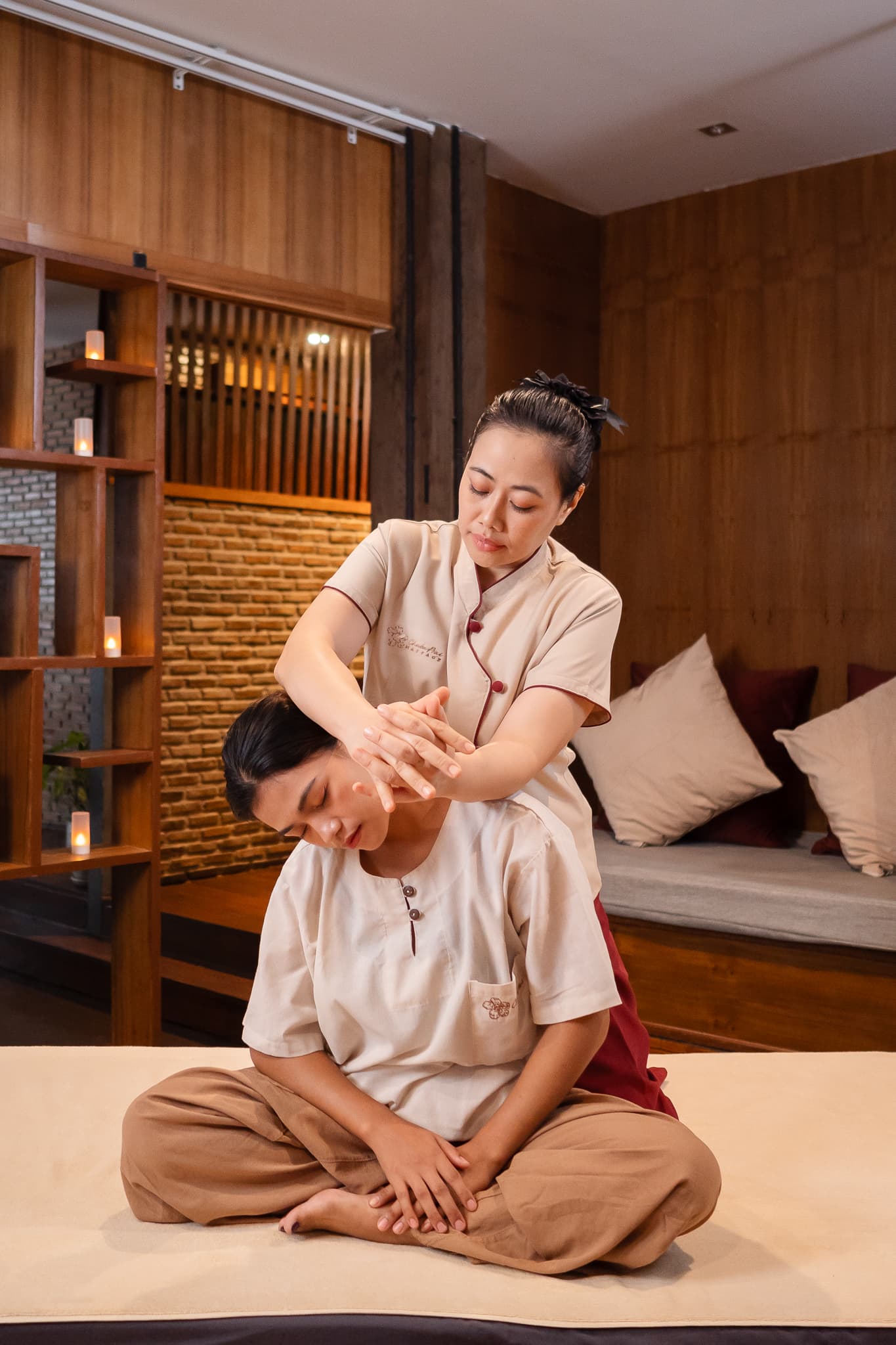 Traditional Thai Massage with Balm or Oil