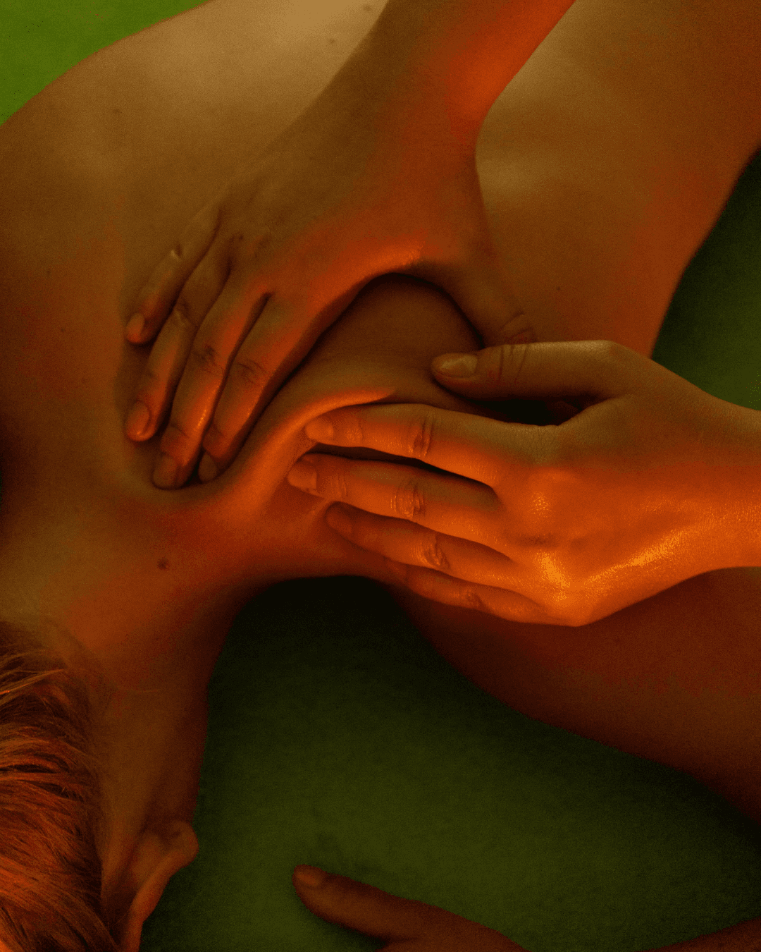 Warm Glow: Aromatherapy Hot Oil Massage